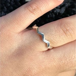 Pandora Stackable Friendship ZicZac Band Ring